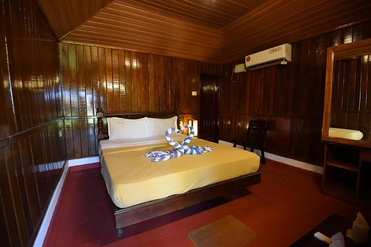 Blue Water Beach Resort Varkala 2*,  India